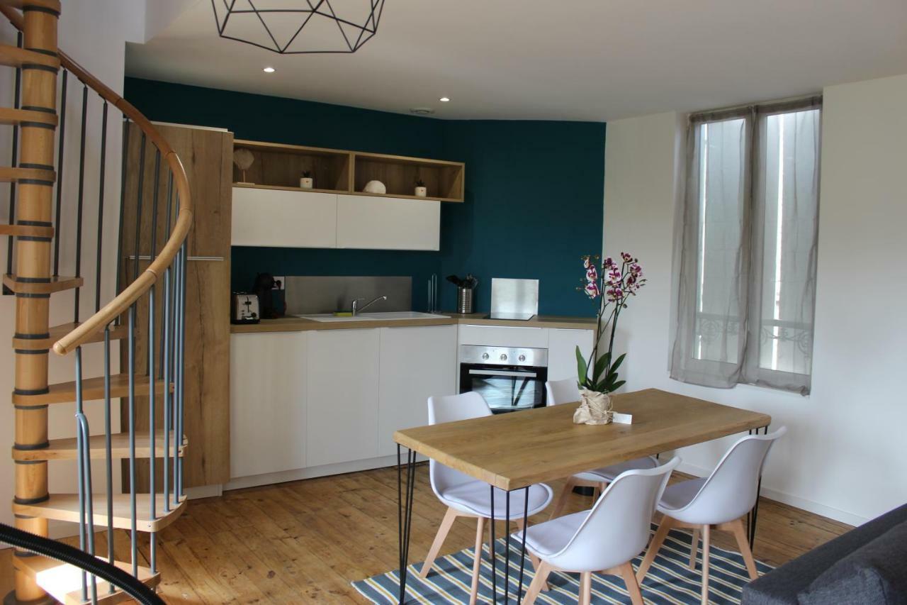 Bel Appartement Avec Vue Sur Vezere 위제르슈 외부 사진